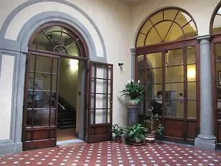 Casa Santo Nome Di Gesu Otel Floransa
