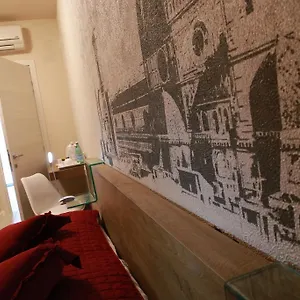 Santa Maria Novella Oda ve Kahvaltı